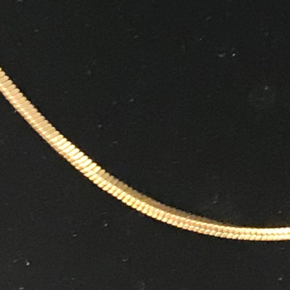 GOLDTONE NONTARNISH SQUARE DESIGN NECKLACE - Picture 2 of 3